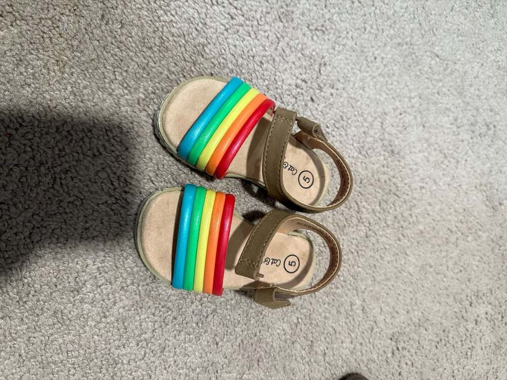 Cat & Jack Rainbow Sandals Size 5 Toddler Girls